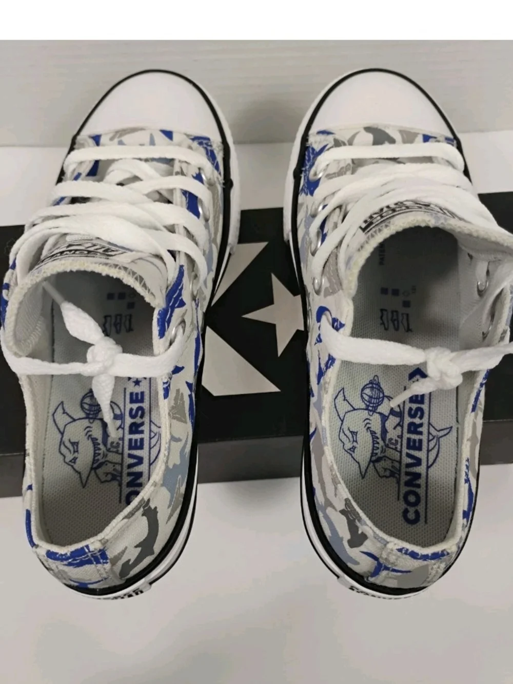 Converse Kids Low Top Shark Print Sneaker - White/Blue